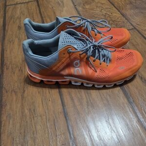 On Clouds Sneakers 10.5